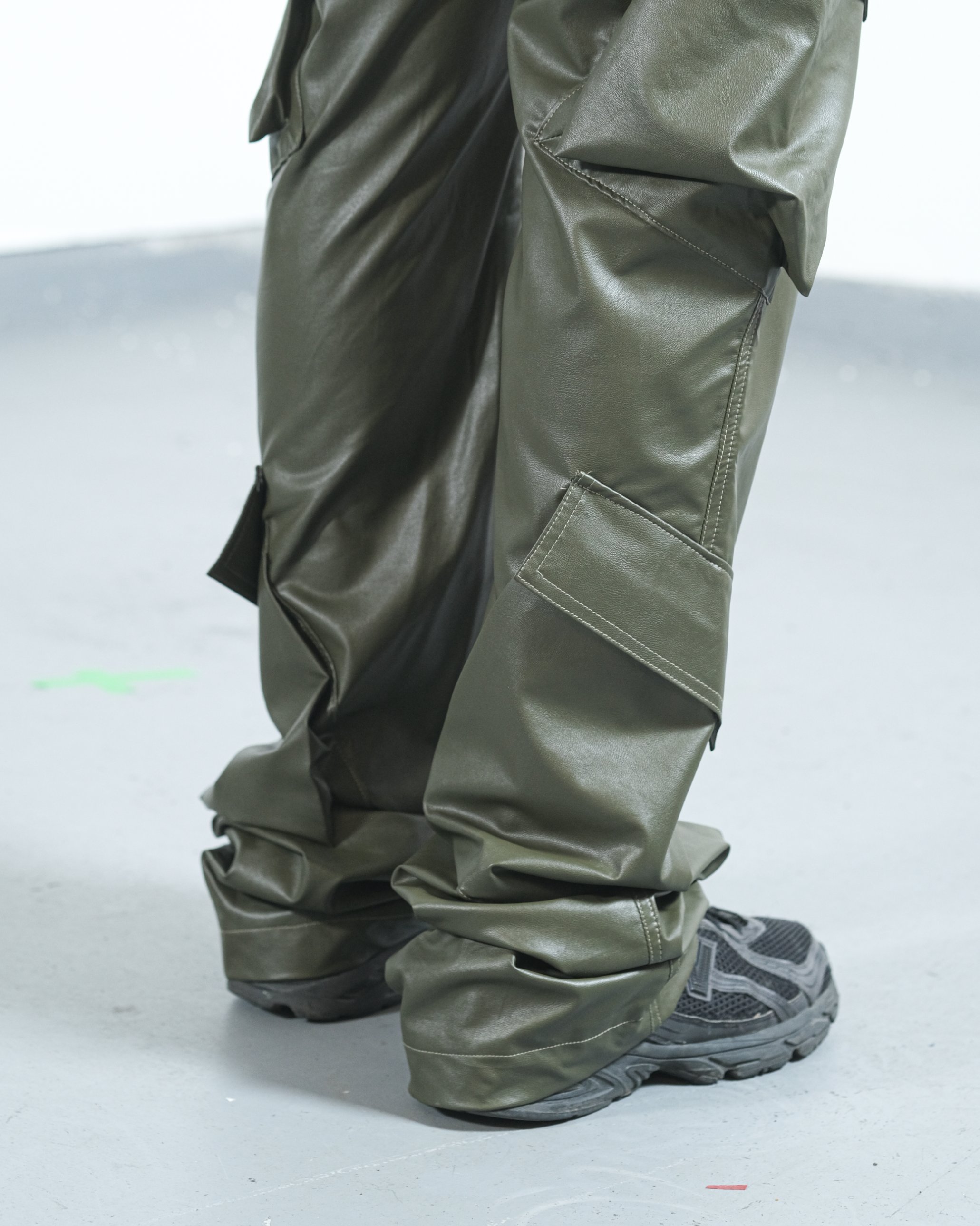 Look 09 detail, cargo trouser hem and footwear